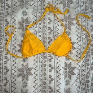 cute yellow bikini top!